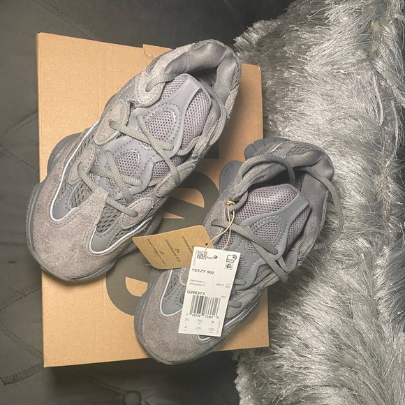 adidas gazelle silver green womens Adidas Yeezy 500 Granite
